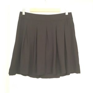 Banana republic pleated mini skirt